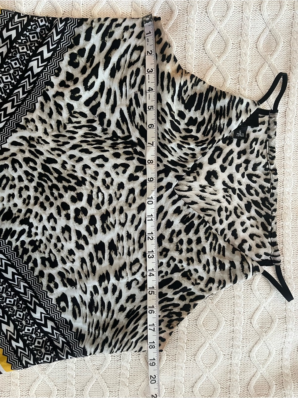 Iz Byer Black and White Leopard Print Sleeveless Top Flowy Size Large - Picture 13 of 14